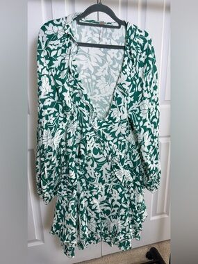 Free People Green and White Floral Ruffle V-Neck Dress